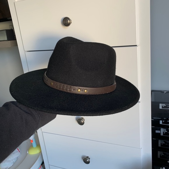 Forever 21 Accessories - F21 Fedora - 57cm